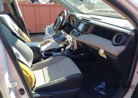 2017 Toyota Rav4 Xle из США, поврежденный, VIN JTMWFREV3HJ104764